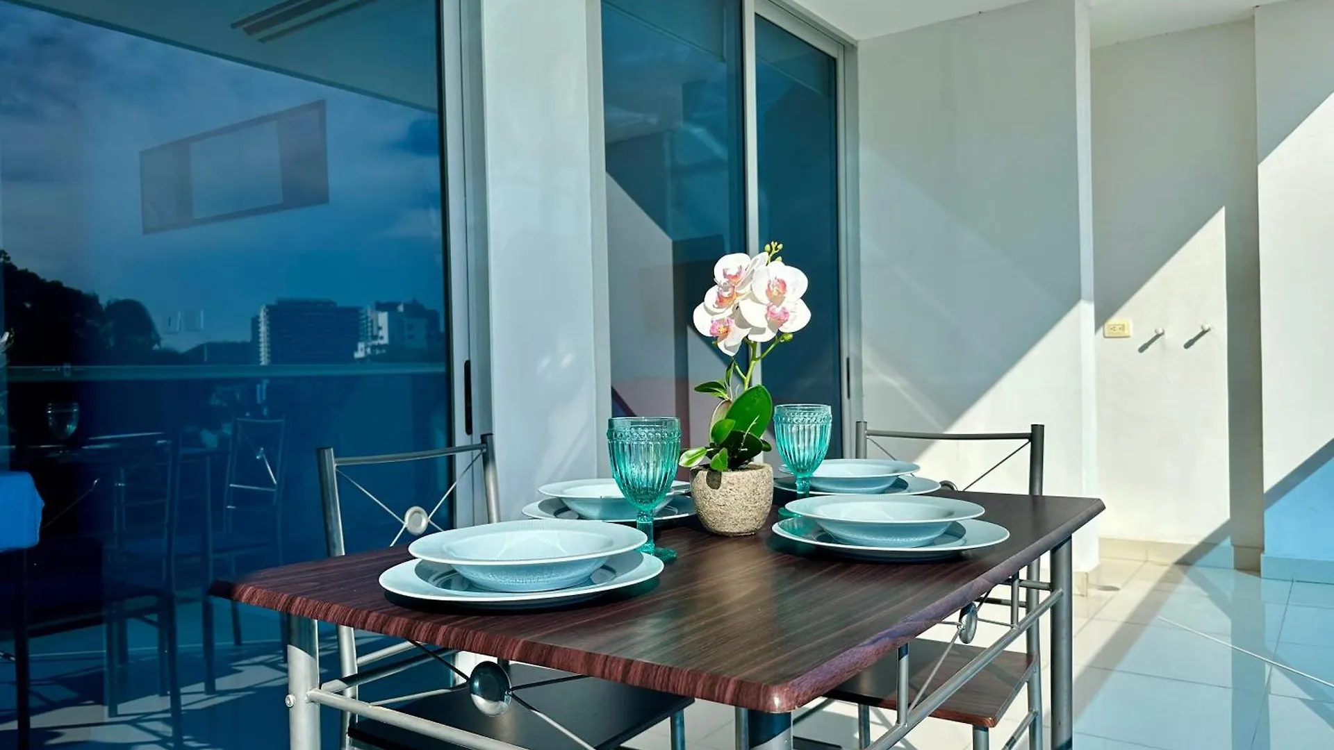 Tayrona Beach! Pool, Beach Vip, Wifi & Ac Apartment Santa Marta